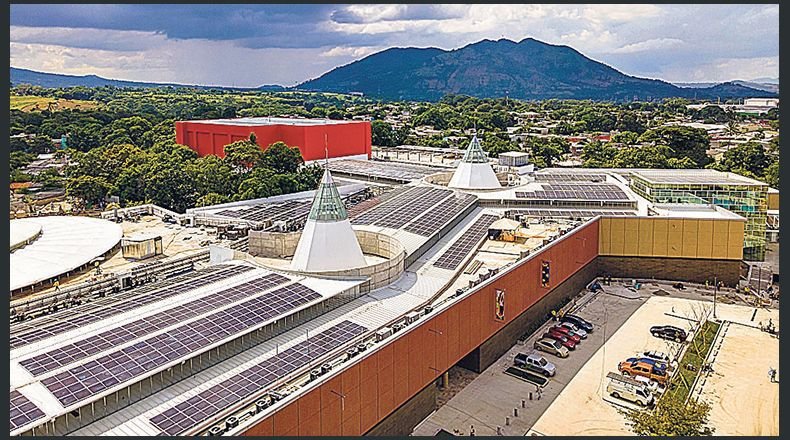 Proyecto De Agrisal Plaza Mundo Apopa Funcionara Con 4 000 Paneles Solares Desde Finales De Octubre
